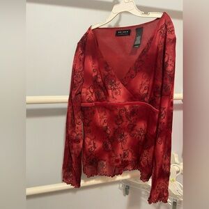 Axcess(A Liz Claiborne Collection) Red Floral Women's Top.